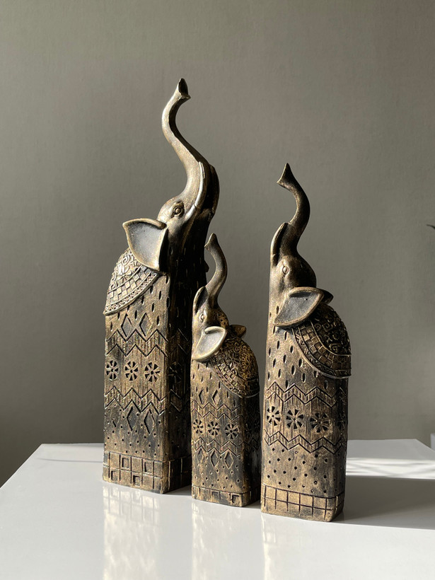 مجموعه ۳عددی مجسمه دکوری خانواده فیلها(فیل خرطوم بالا نماد موفقیت و خبرهای خوش)